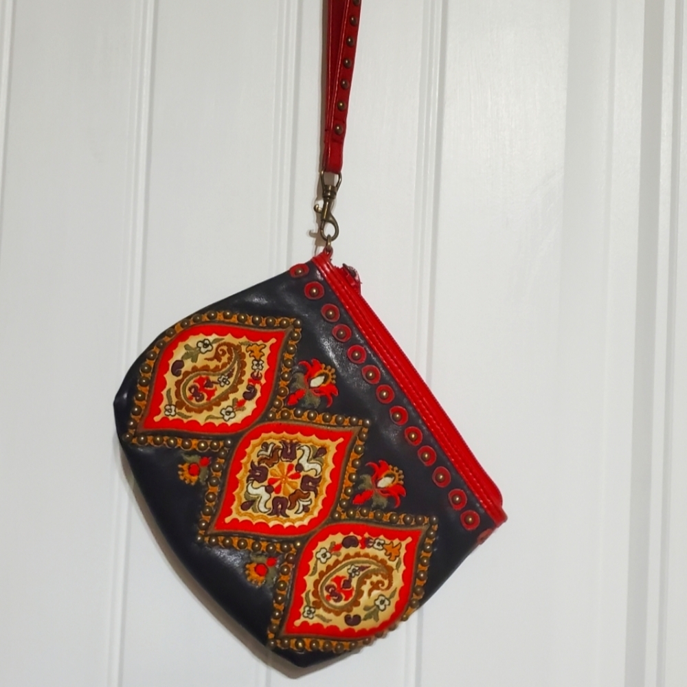 Isabella Flore Wristlet